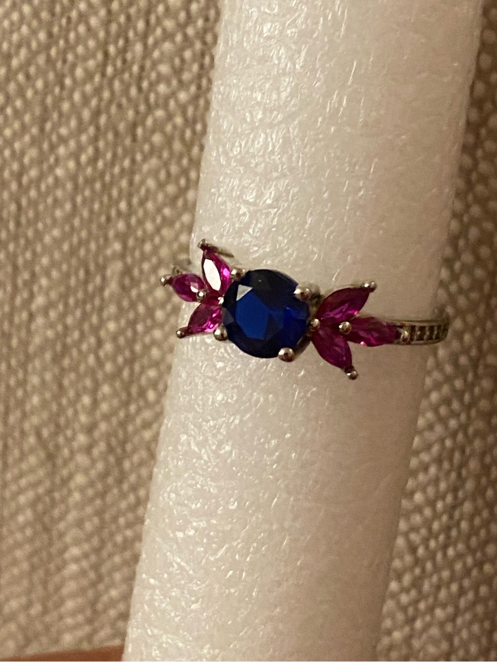 Gorgeous .925 Sterling Silver Blue Sapphire CZ & Ruby CZ Ring - Picture 2 of 10